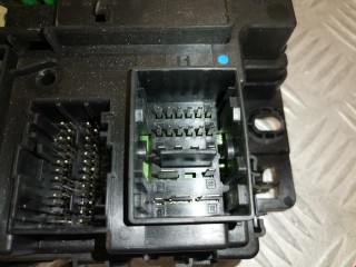 Блок предохранителей, ориг. номер EG9Z15604H, DG9T15604DL, Ford Fusion 2005-2012