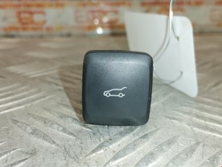 Кнопка открытия багажника Ford Fusion 2005-2012