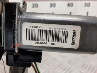 Электропривод, ориг. номер 984686105, 5N0881880F, Skoda Superb 2008-2013