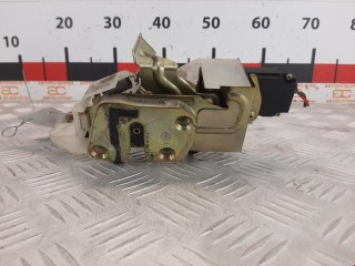 Замок двери задней правой Mazda 323 1989-1995