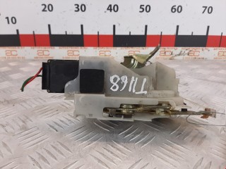 Замок двери задней правой, ориг. номер B01A72310M, Mazda 323 1989-1995
