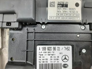 Фонарь салона (плафон), ориг. номер A1698202323, A1698209601, Mercedes B W245 2005-2008