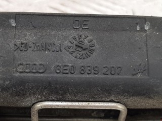Ручка наружная передняя левая, ориг. номер 8E0839207, Audi A4 2000-2006