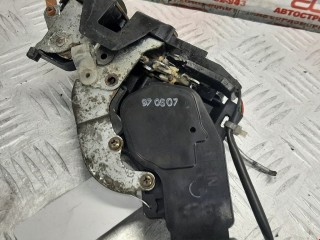 Замок двери передней правой, ориг. номер 6903060051, Toyota Land Cruiser Prado 1996-1999