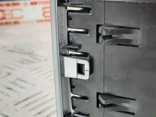 Дефлектор обдува салона, ориг. номер JVE000051, Land Rover Range Rover 2002-2005