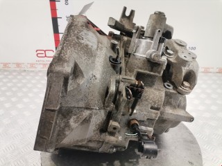 КПП механическая (МКПП) 6-ступенчатая, ориг. номер F40, 55577508, Opel Insignia 2008-2013