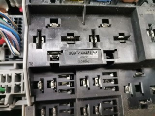 Блок предохранителей, ориг. номер 6G9T14A067AB, LR000530, Land Rover Freelander 2003-2006