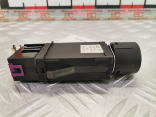 Кнопка подогрева заднего стекла, ориг. номер 8N0941503B, Audi TT 1998-2003