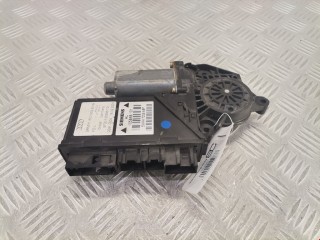 Моторчик стеклоподъемника Audi A4 2000-2006