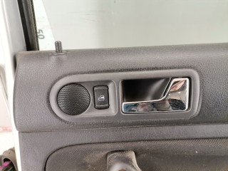 Дверь задняя правая, ориг. номер 1J9833056E, Volkswagen Bora 1998-2005