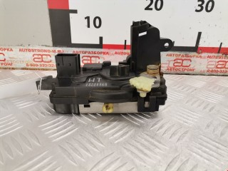 Замок двери передней правой Opel Astra 1998-2009