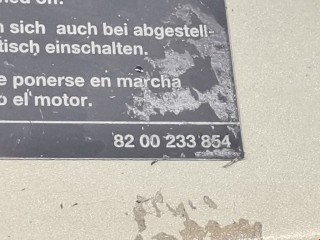Рамка капота, ориг. номер 7750430587, 7700109086, 8200033854, Renault Scenic 1999-2003