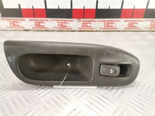 Кнопка стеклоподъемника Renault Scenic 1999-2003