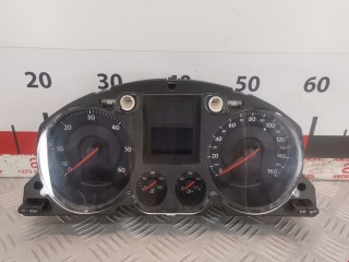 Щиток приборов (приборная панель) Volkswagen Passat 2005-2010