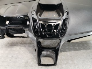 Панель передняя салона (торпедо), ориг. номер CJ5Z7804320AA, Ford Escape 2012-2015