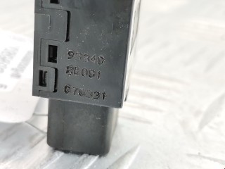 Кнопка подогрева сидений, ориг. номер 933402E001, Hyundai Tucson 2004-2010