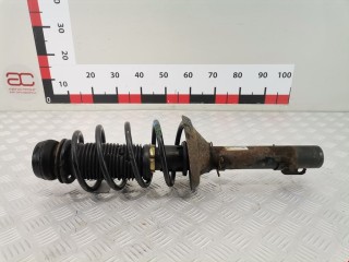 Стойка передняя правая Volkswagen Golf 1991-2000