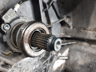 КПП механическая (МКПП) 6-ступенчатая, ориг. номер F40, 55577508, Opel Insignia 2008-2013