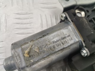 Стеклоподъемник передний правый, ориг. номер 90579572, 9118665, Opel Zafira 2003-2006