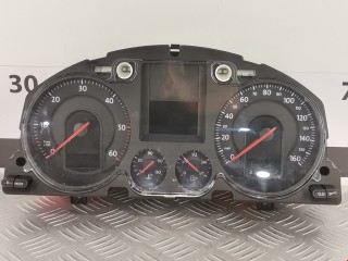 Щиток приборов (приборная панель) Volkswagen Passat 2005-2010