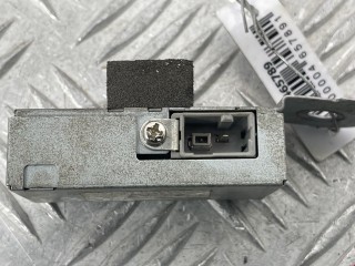 Усилитель антенны, ориг. номер GS2A669N0A, Mazda 6 2005-2008