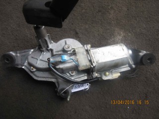 Моторчик заднего стеклоочистителя (дворника) Mazda 6 2002-2005
