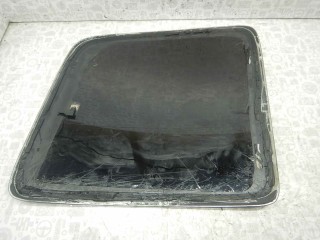 Стекло кузовное боковое правое, ориг. номер 55360054AD, Jeep Cherokee 2001-2004