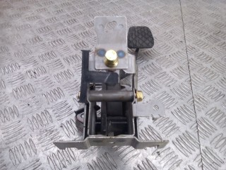 Педаль тормоза, ориг. номер GJ6A-43-300B, Mazda 6 2002-2005