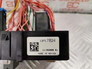 Блок предохранителей, ориг. номер 20777299, 13717824, Chevrolet Equinox 2009-2015