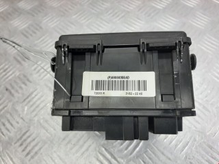 Блок предохранителей, ориг. номер 68068355AD, 68068355AH, Dodge Journey 2011-2020