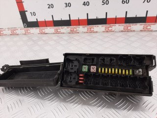 Блок предохранителей, ориг. номер 04692192AC, 04692097AC, Dodge Durango 2003-2006