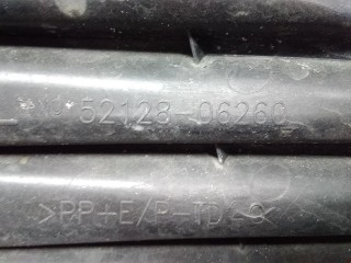 Заглушка (решетка) в бампер, ориг. номер 5212806260, Toyota Camry 2011-2014