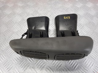 Дефлектор обдува салона, ориг. номер 15111476, Chevrolet TrailBlazer 2001-2006