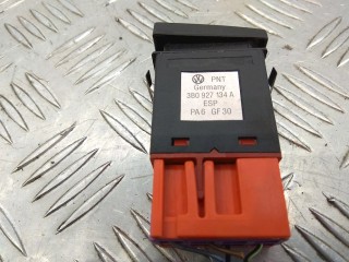 Кнопка антипробуксовочной системы (ABS/ESP), ориг. номер 3B0927134A, Volkswagen Passat 2000-2005