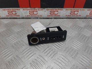 Разъем AUX / USB, ориг. номер 8X2319C166AB, Jaguar XF 2007-2011
