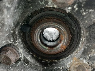 Ступица передняя правая, ориг. номер 13319481, Opel Astra 1998-2009