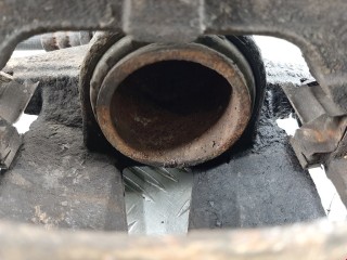 Суппорт передний левый, ориг. номер 4401P6, Peugeot Bipper 2008-2018