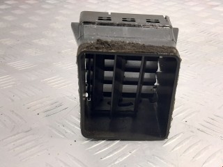 Дефлектор обдува салона, ориг. номер 1087541, 1LC541DVAA, Dodge Charger 2005-2010