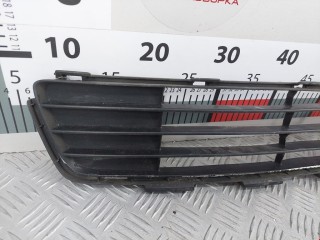 Заглушка (решетка) в бампер, ориг. номер 53112-0D160, Toyota Yaris 2005-2009