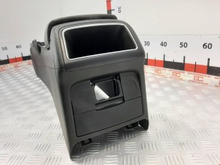 Подлокотник, ориг. номер 8K0864207G, Audi A5 2007-2011