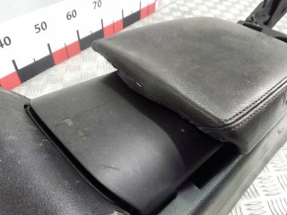 Подлокотник, ориг. номер 8K0864207G, Audi A5 2007-2011