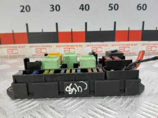 Блок предохранителей, ориг. номер 518776109, YQE000350, Land Rover Range Rover 1994-2002