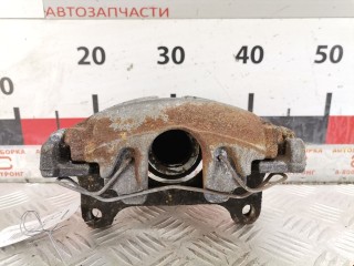 Суппорт передний правый Volkswagen Passat 2011-2015