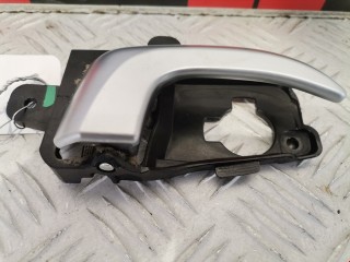 Ручка внутренняя передняя правая, ориг. номер 82613GD000, 82620A6010, Hyundai i30 2011-2015