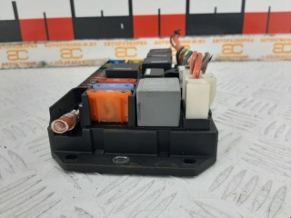 Блок предохранителей, ориг. номер YQE500370, 518879002, Land Rover Range Rover 2005-2009