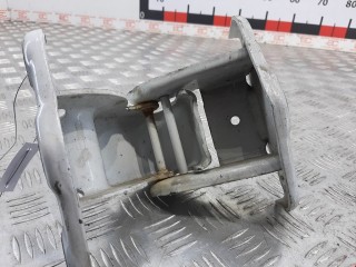 Петля крышки багажника, ориг. номер 93857854, 527428, Opel Vivaro 2006-2014