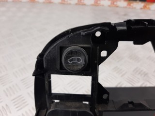 Рамка под магнитолу, ориг. номер 7M0858089N, Seat Alhambra 1996-2000