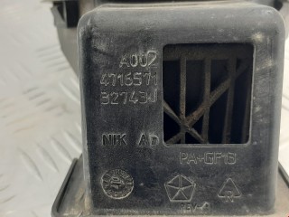 Лючок топливного бака, ориг. номер 04719704AF, 04719704A, Chrysler Pacifica 2003-2008