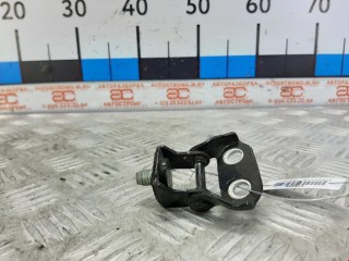 Петля крышки багажника, ориг. номер D35062210B, Mazda 2 2007-2010