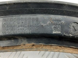 Молдинг крыла переднего правого, ориг. номер 090597592, 90597592, Opel Zafira 2003-2006